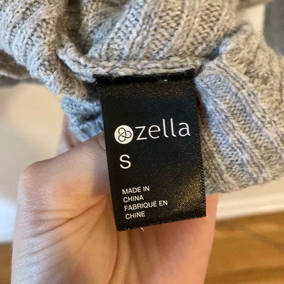 Zella Gray Rib Knit Front Twist yoga Sweater - Picture 7 of 8